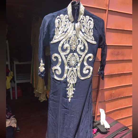 Dark blue and silver small dress - Picture 8 of 9